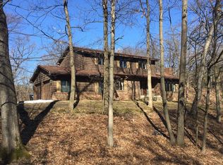 15 Eagle Ridge Rd, North Oaks, MN 55127