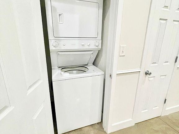 4th image of 190 W Berks St APT 9