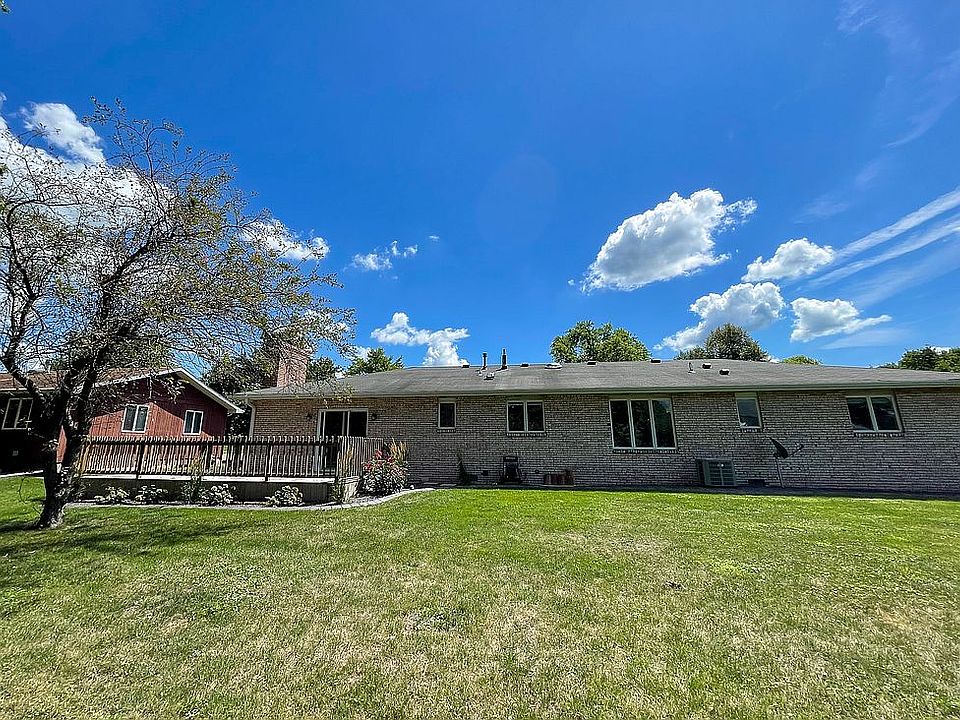 713 Carroll St, Gibson City, IL 60936 Zillow