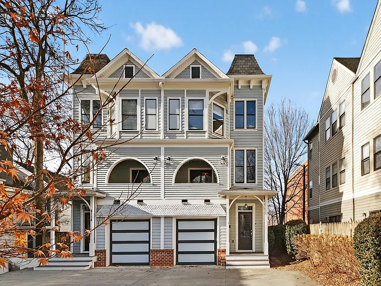 611 N Pine St #B — Photo 1