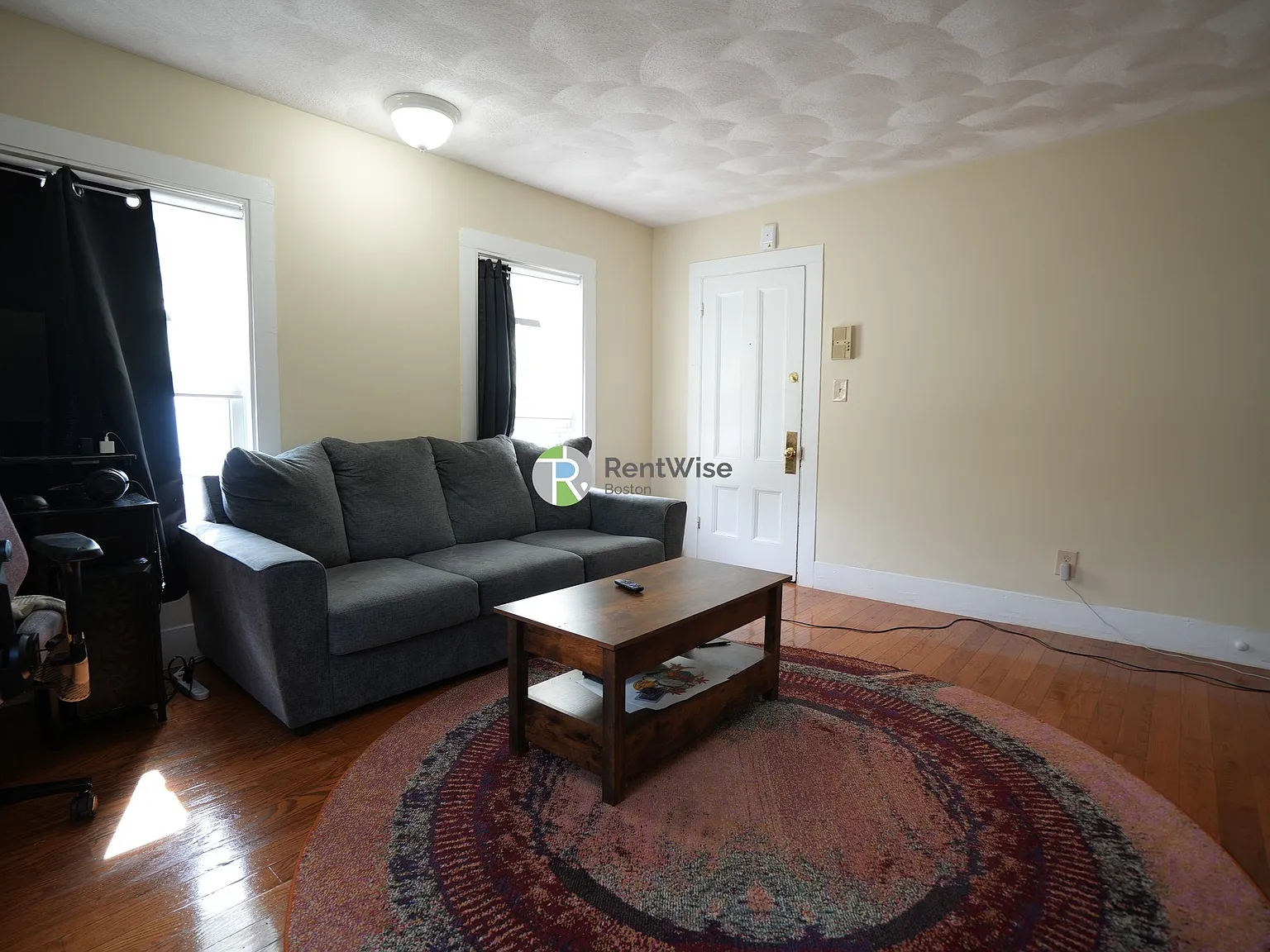 1 bed, 9999 sqft, $1,995 — Photo 2