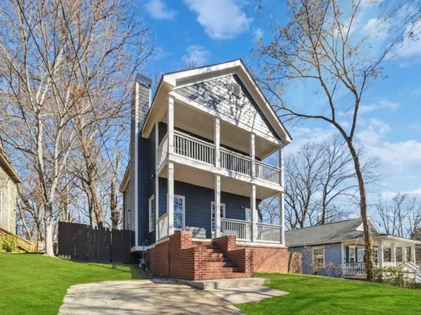 2395 Saint James Dr NW, Atlanta, GA 30318