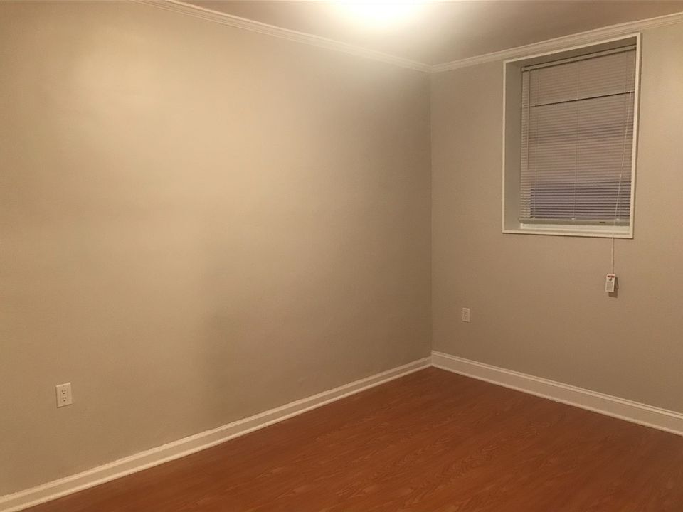 2nd image of 1734 E 16th St #1F