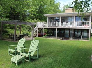 3666 N Lake Path, Stevensville, MI 49127