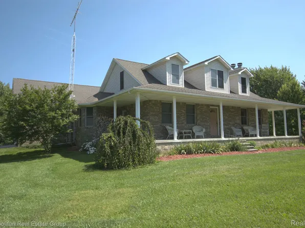 11286 Dunnigan Rd, Emmett, MI 48022