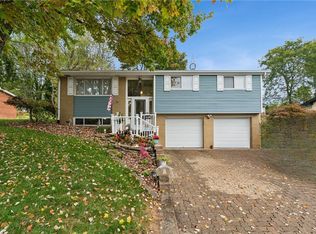 211 Rosebriar Dr, Glenshaw, PA 15116