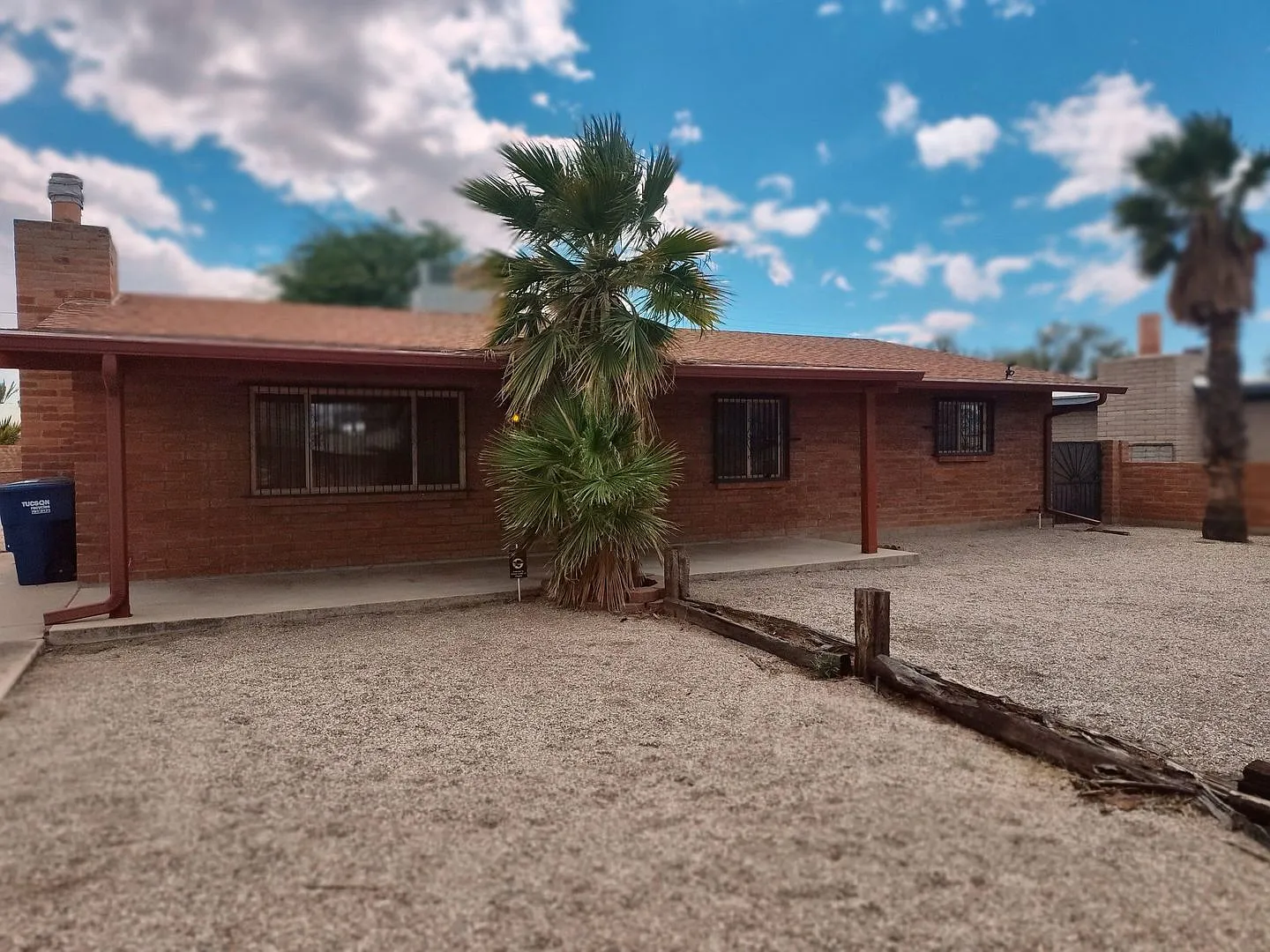 Spacious 3-Bedroom Home with Large Backyard & Extended Driveway — Photo 3