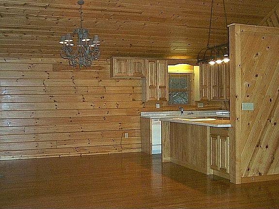 Kitchen & Dining area