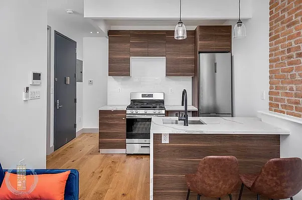 Rented by Brooklyn Rentals NYC | media 10