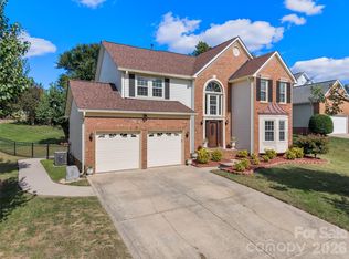421 Halliwell St, Charlotte, NC 28262