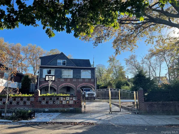 29 -05 Murray St, Flushing, NY 11354