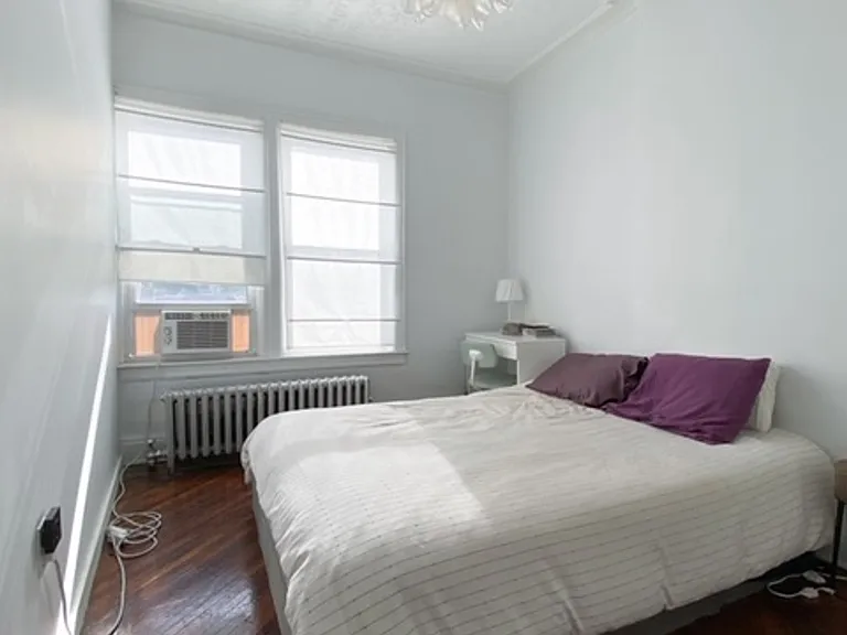 1129 Rogers Ave #9 — Photo 2