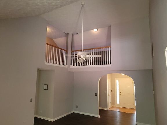 4th image of 346 Summer Hill Cir