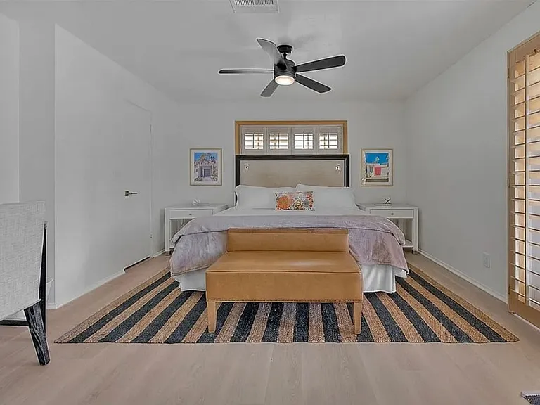 1261 Linda Vista Rd — Photo 6