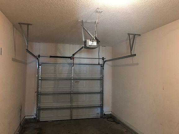5th image of 1638 Biscayne Cir
