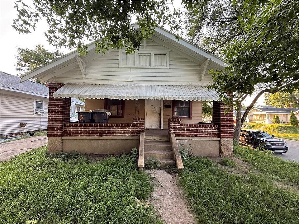 1st image of 2351 Drury Ave