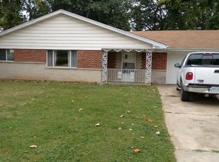 1315 Moonridge Dr, Saint Charles, MO 63303