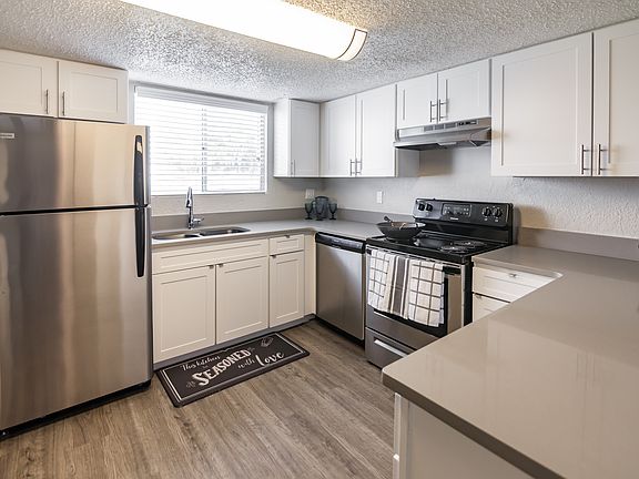 3rd image of 19135 Us Hwy 19 N APT G20