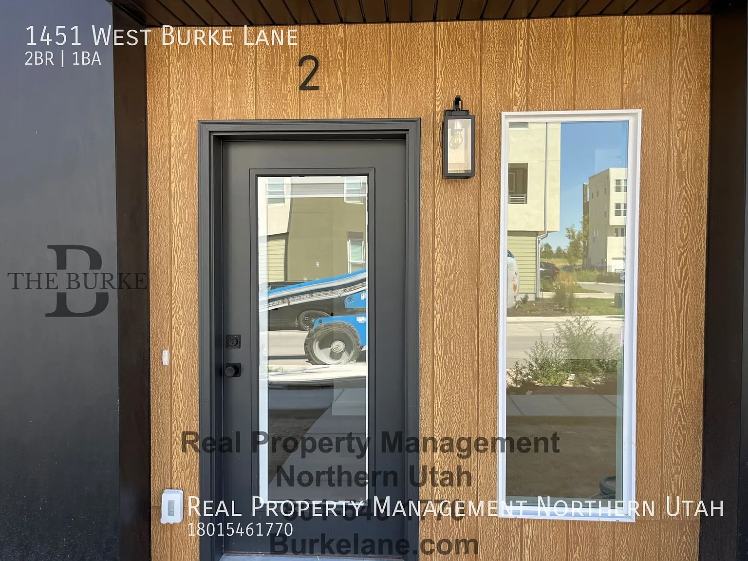 1451 W Burke Ln — Photo 4