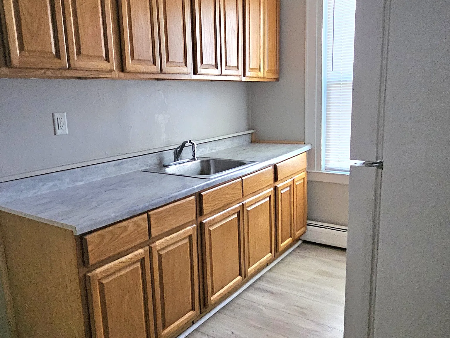 1 bed, $1,275 — Photo 2