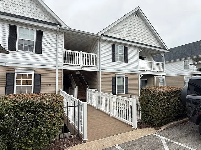 2 bed, 2.0 bath, 1014 sqft, $1,500 — Photo 2