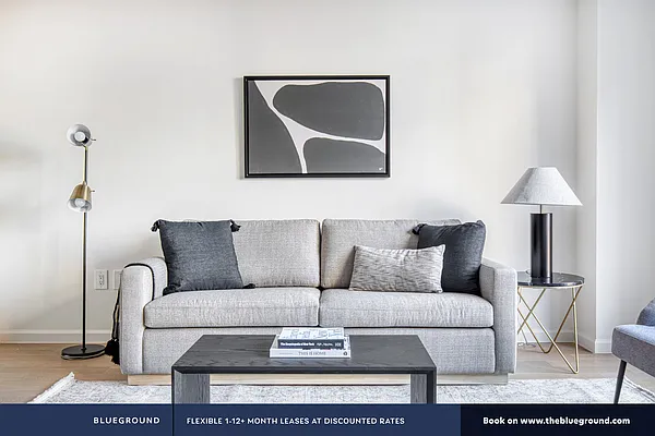 Rented by The Blueground | media 32