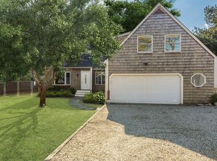 104 Woodbine Dr, East Hampton, NY 11937