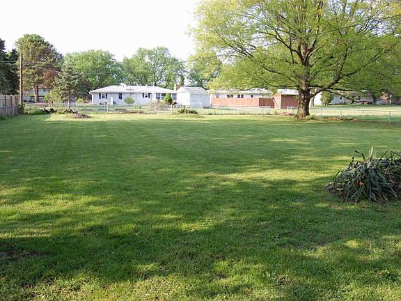 5th image of 3524 Donna Dr