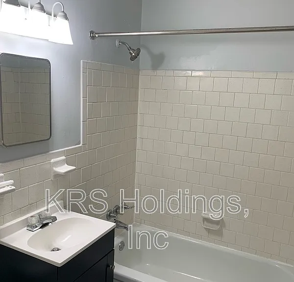 1700 The Carlisle Apartments #14 — Photo 6