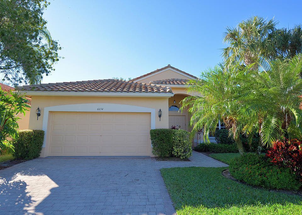 1st image of 6634 Maggiore Dr