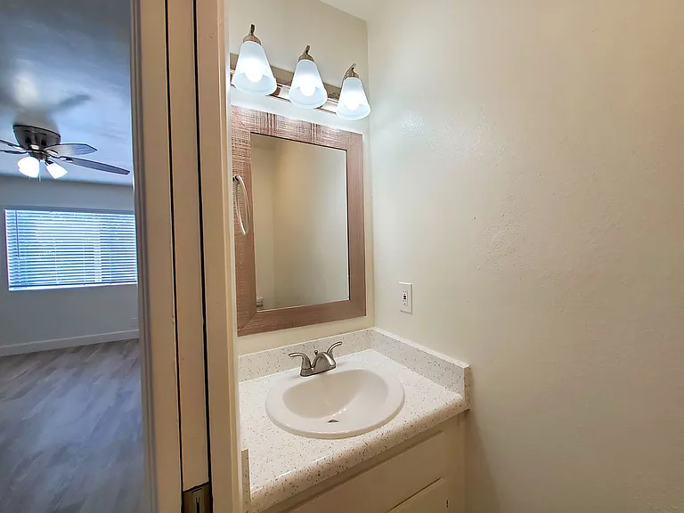 Orchard Villa Townhomes — Photo 3