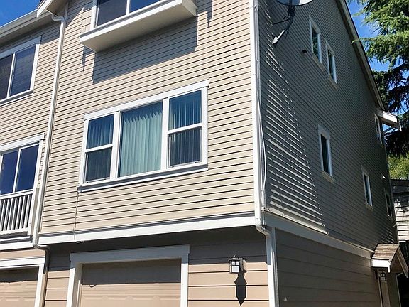2nd image of 3312 NE 123rd St APT C