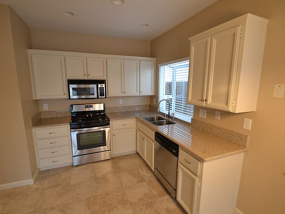 2nd image of 285 Victoria Dr