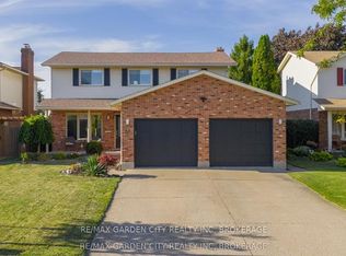 67 Chancery Cir, Saint Catharines, ON L2M7R3