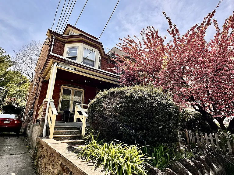 331 Lyceum Ave #1 — Photo 1