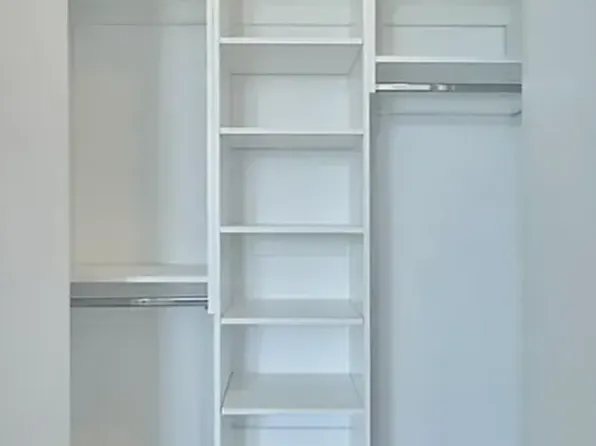 2455 3rd Avenue image 7 of 32