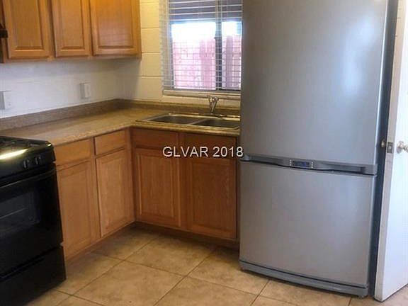 5th image of 4213 Garden Pl