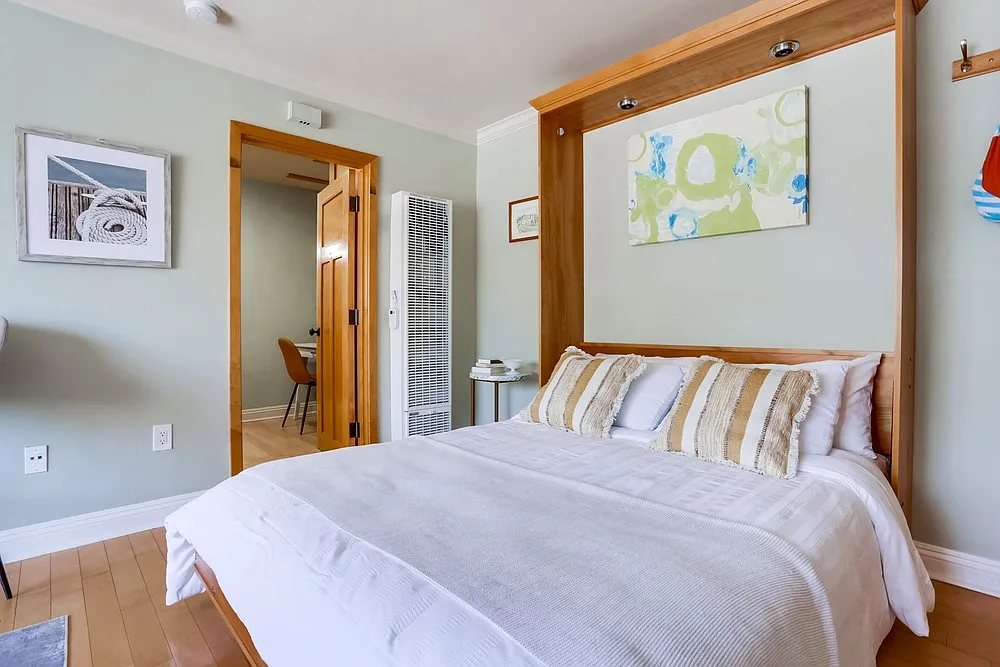 Studio, 415 sqft, $2,995 — Photo 4