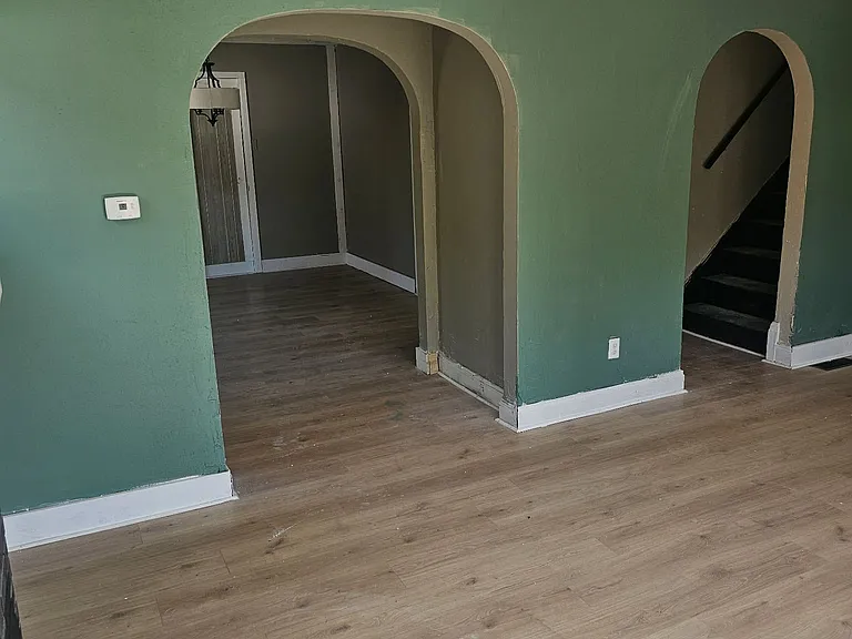 250 Helen Ave — Photo 6