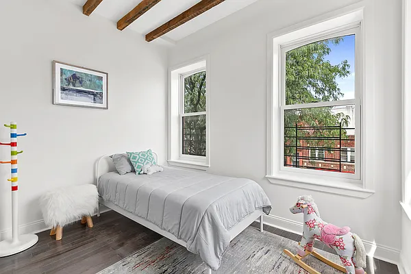 Sold by Corcoran | media 7