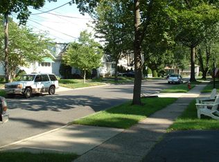 5-17 5th St, Fair Lawn, NJ 07410