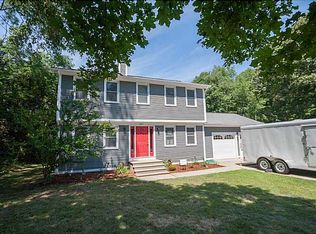 697 Annaquatucket Rd, North Kingstown, RI 02852