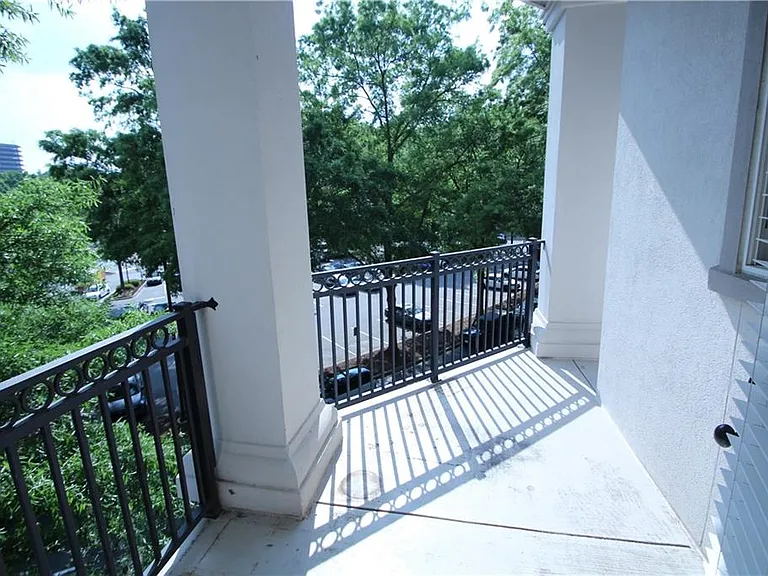 11 Perimeter Ctr E #2304 — Photo 30