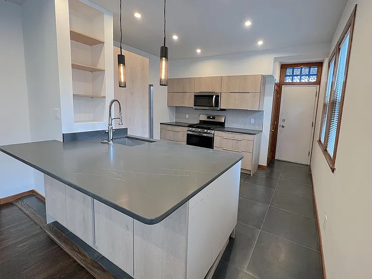 5038 Seminole St — Photo 3