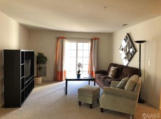 718 Cedar Ct, New Brunswick, NJ