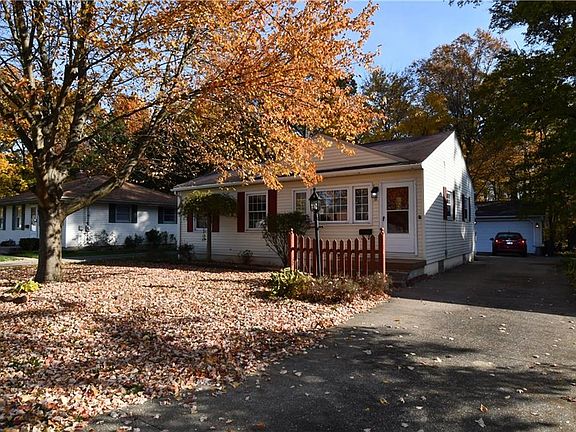 3rd image of 91 Kleber Ave
