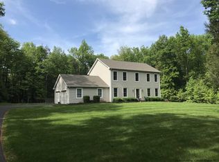 95 Mary Ann Ave, Saugerties, NY 12477
