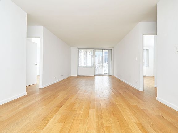 3rd image of 220 E 65th St APT 15C