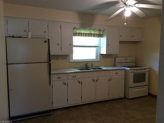 2nd image of 4259 Dorothy Ave