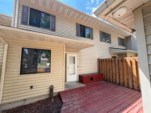 201 Bridlewood Dr, Saint Paul, MN 55119